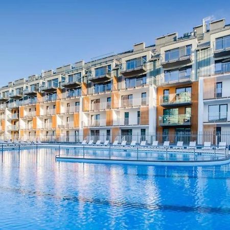 Apartament Turkusowy Kolobrzeg Podczele Exteriör bild